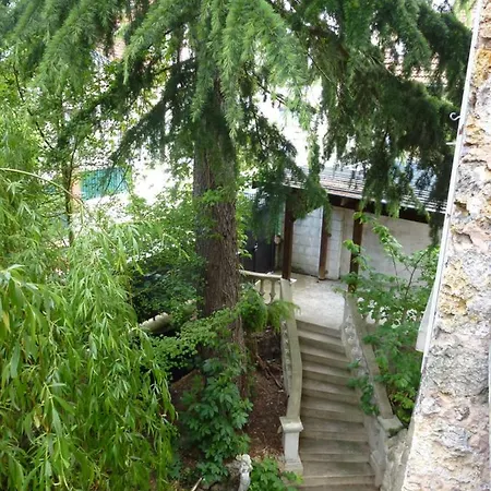 Chambres D'hotes Hamlet Bed & Breakfast Sèvres